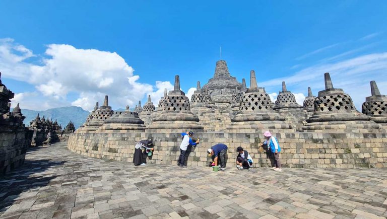 Januari Tahun Depan Baru Bisa Naik Candi