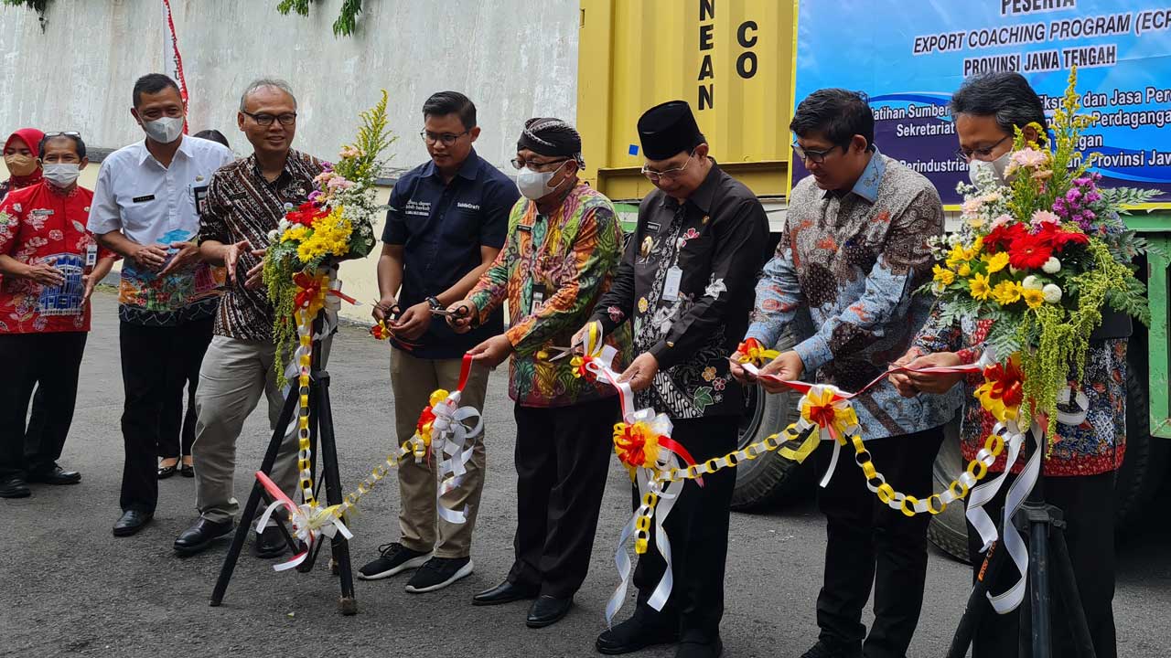 Peralatan Kamar Mandi, Senilai 32.345 USD dalam Satu Kontainer