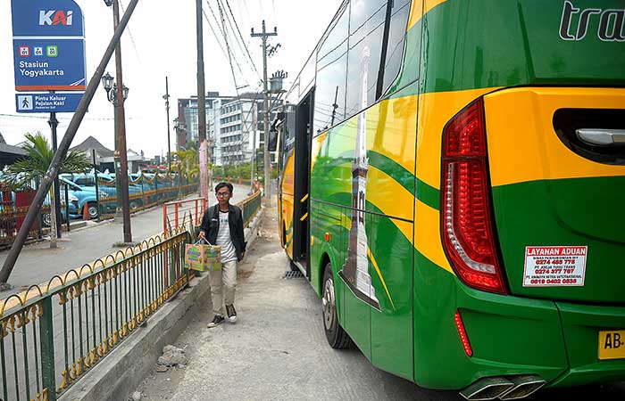 Selama Dua Hari Uji Coba  Trans Jogja di Jalan Sarkem