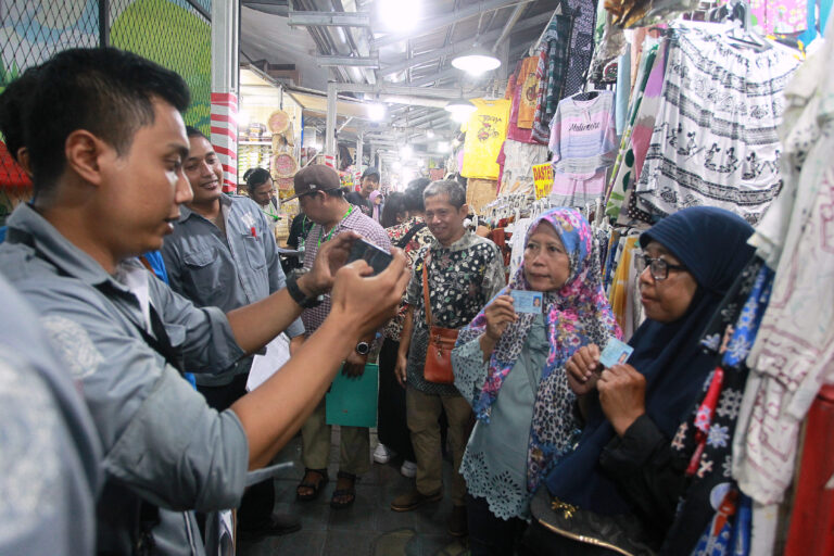 Pedagang TM 2 Dibagi di Dua Lokasi