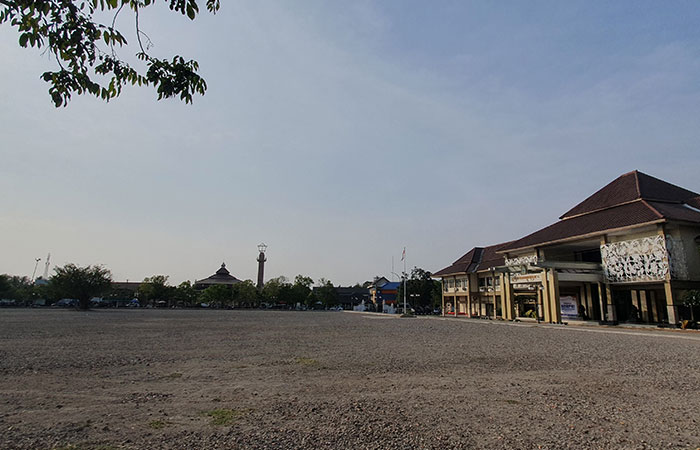 Tak Ada Rencana Tanam Rumput di Alun-Alun Wonosari