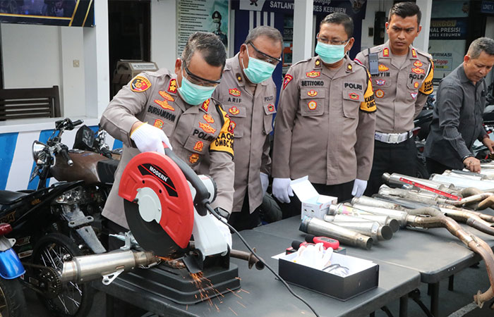 Polres Kebumen Musnahkan 1.790 Knalpot Brong