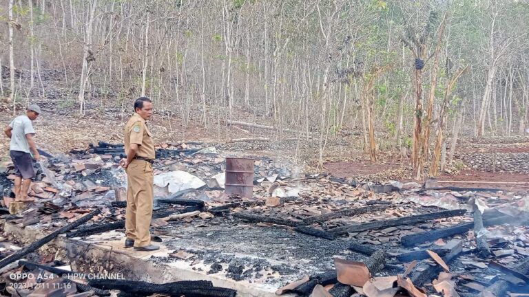 Ludes, Istri Bakar Sampah, Rumahnya Juga Ikut Terbakar