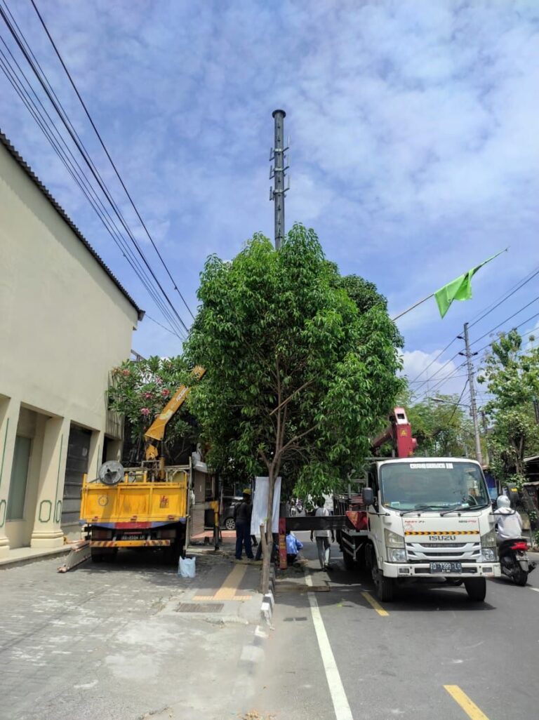 Menara Setinggi 20 Meter Lebih Dibongkar Satpol PP Kota Jogja, Ternyata Penyebabnya…