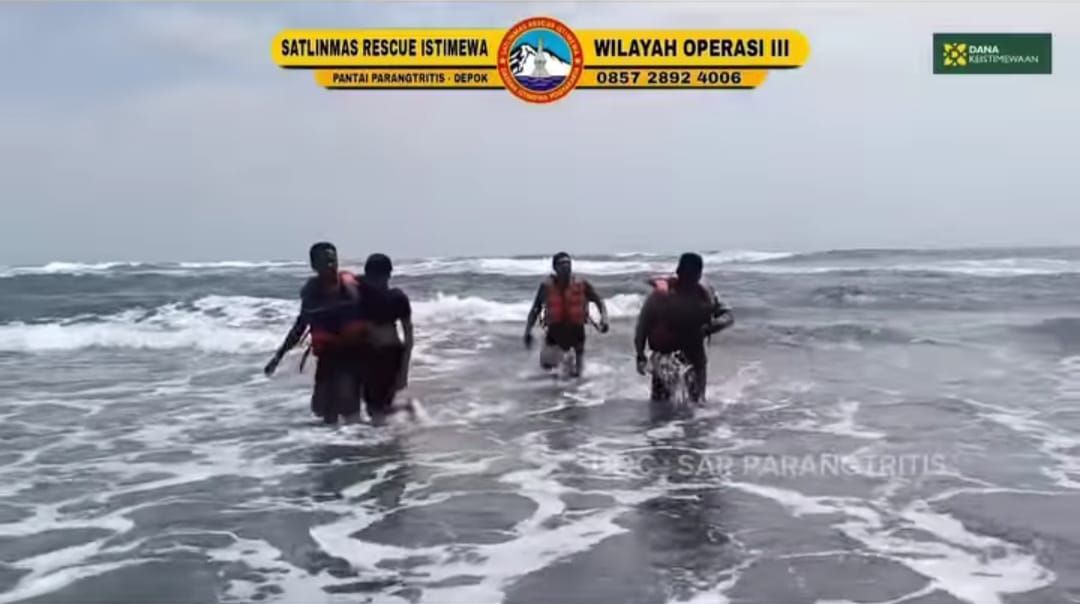 Santri Asal Madura Terseret Ombak di Pantai Parangtritis Bantul, Berhasil Diselamatkan Tim SAR