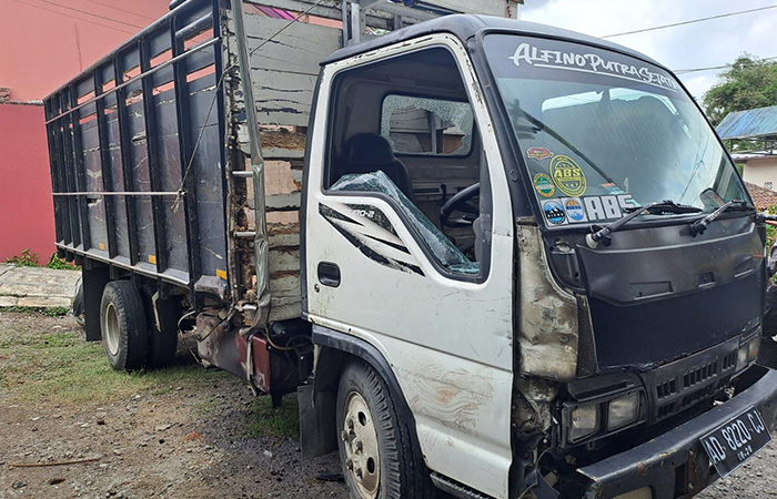 Truk Tabrak Motor Hingga Dua Pengendara Meninggal, Sopirnya Titip ke Warga Lalu Melarikan Diri