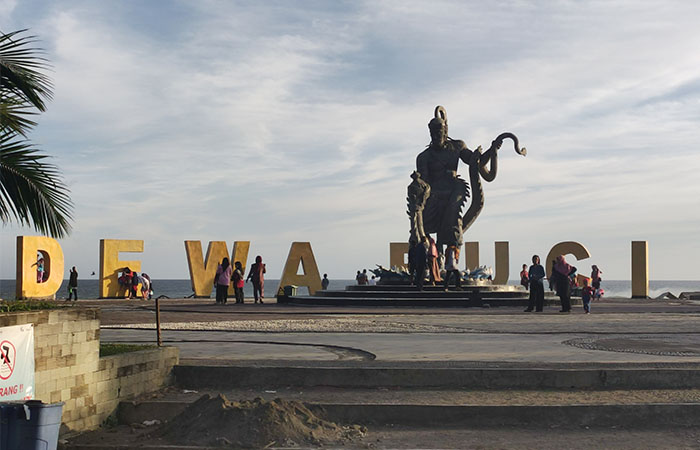 Bersihkan Lokasi, Siapkan Paket Wisata