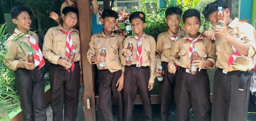 Wuih, Siswa MTsN 6 Bantul Panen Eco Enzym