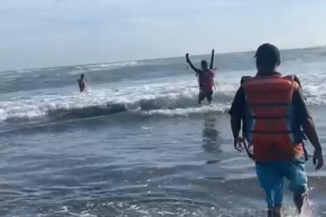 Selama Libur Nataru Terjadi 7 Laka Laut di Pantai Parangtritis, Satlinmas Rescue Istimewa Sigap Tak Ada Korban Jiwa 