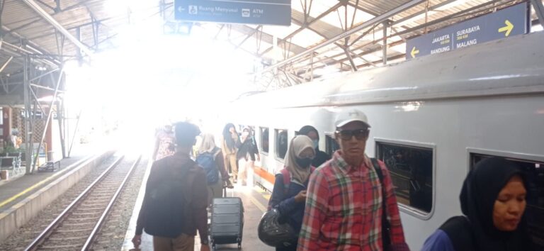 Delapan Perjalanan KA di Stasiun Yogyakarta Terdampak Imbas Kecelakaan di Petak Jalan Haurpugur-Cicalengka, Rekayasa Tujuan dan Keberangkatan Bandung