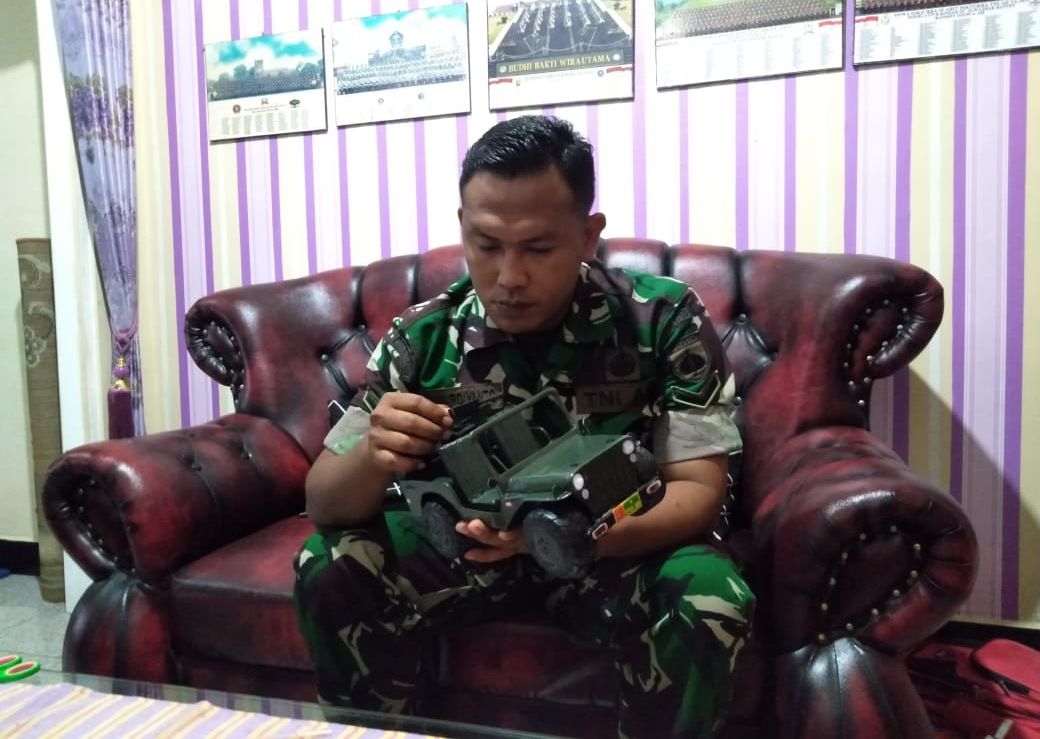 Serda Eka Mardiyanto Buat Wisata Berisi Miniatur Alutsista dari Rongsok Onderdil Motor