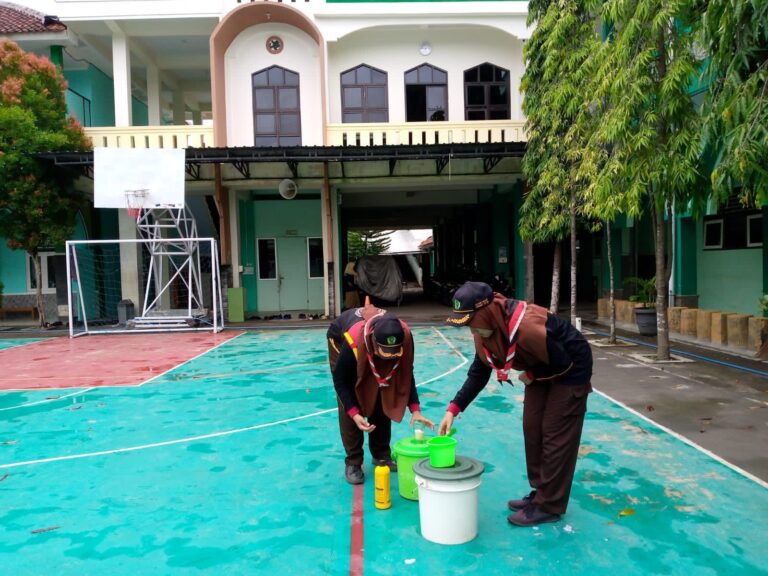 Ingin Buat Green House di Madrasah, MAN 2 Kebumen Gagas Bank Sampah